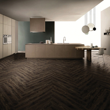 Dark Vinyl Plank Flooring ｜Madera ｜Serene