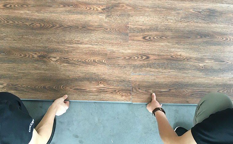 Can Luxury Vinyl Flooring Be Installed, How To Lay Vinyl Flooring Over Ceramic Tile